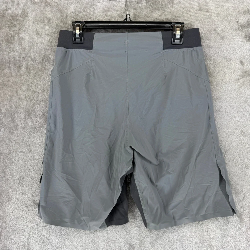 Lululemon Mens Gray Athletic Training Running Shorts Zipper Pocket Size Medium